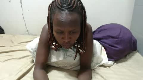 Emilly online show from 04/15/26, 09:48