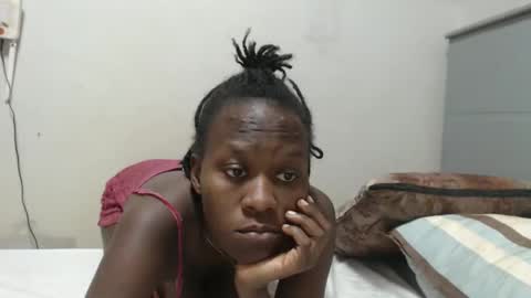 Snapshot of emilyposha chatting on 05/03/26, 09:21 Emilly online show from 05/03/26, 09:21
