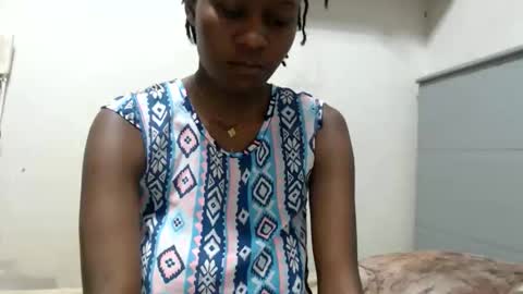 Snapshot of emilyposha chatting on 05/08/26, 09:42 Emilly online show from 05/08/26, 09:42