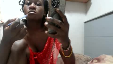 Snapshot of emilyposha chatting on 05/31/26, 09:27 Emilly online show from 05/31/26, 09:27