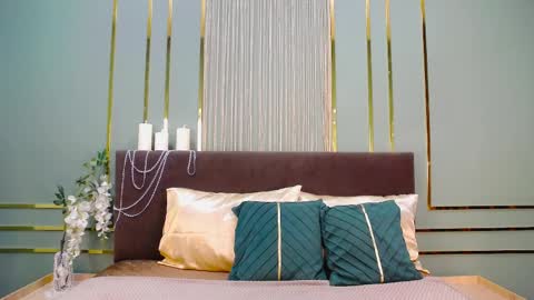 Emily online show from 03/30/26, 07:37