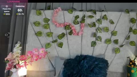 Snapshot of emilyrojas chatting on 03/09/25, 06:21 emilyrojas online show from 03/09/25, 06:21