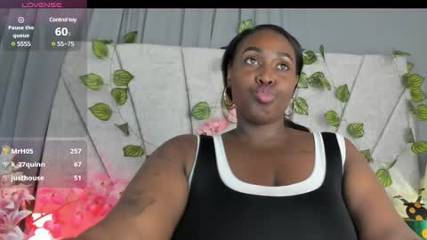 Snapshot of emilyrojas chatting on 03/10/25, 06:45 emilyrojas online show from 03/10/25, 06:45