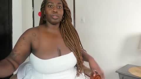 Snapshot of emilyrojas chatting on 09/20/25, 12:28 emilyrojas online show from 09/20/25, 12:28