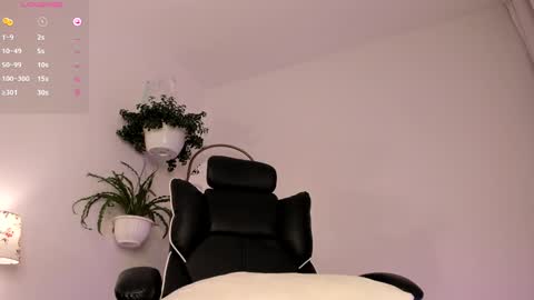 Snapshot of emilyruiz1 chatting on 01/10/25, 07:21 Emily online show from 01/10/25, 07:21