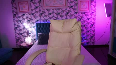  MY NAME IS Emily WELCOME EVERYONE I WILL BE HAPPY TO GIVE YOU WHAT YOU HAVE DREAMED OF FOR SO LONG online show from 04/11/26, 12:31