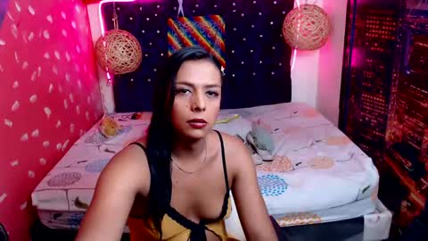 Snapshot of emilytssweet chatting on 01/16/25, 11:48 Emily online show from 01/16/25, 11:48
