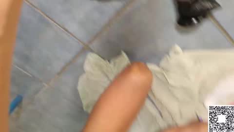 Emily ----  online show from 02/19/25, 02:34