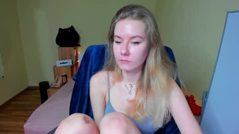 Snapshot of emilyy____ chatting on 02/05/25, 06:24 Emily online show from 02/05/25, 06:24