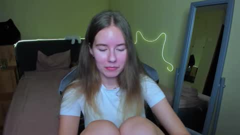 Emily online show from 11/19/25, 06:19