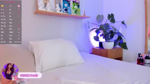 Emily Bank online show from 11/10/25, 07:57