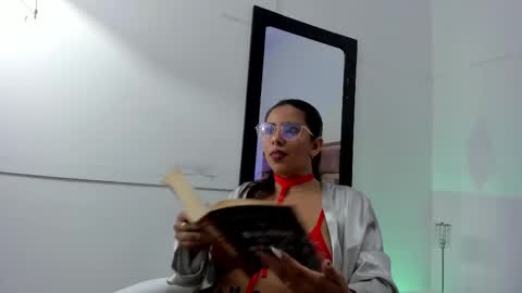 Snapshot of emilyy_cooperr chatting on 02/11/25, 03:08 emilyy_cooperr online show from 02/11/25, 03:08