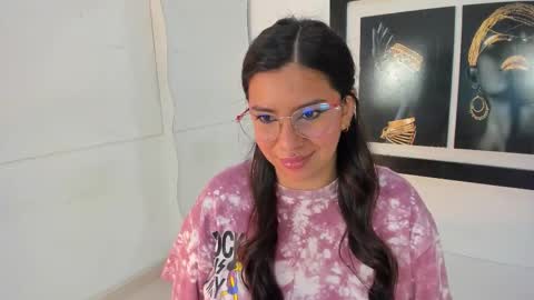 Snapshot of emilyy_cooperr chatting on 12/03/25, 12:03 emilyy_cooperr online show from 12/03/25, 12:03