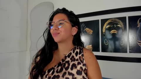 emilyy_cooperr online show from 01/15/26, 01:59
