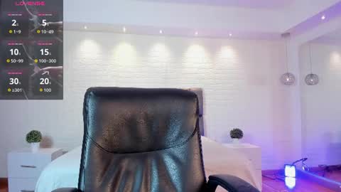 Snapshot of emilyy_lopez chatting on 07/31/26, 02:05 Emilyy lopez online show from 07/31/26, 02:05
