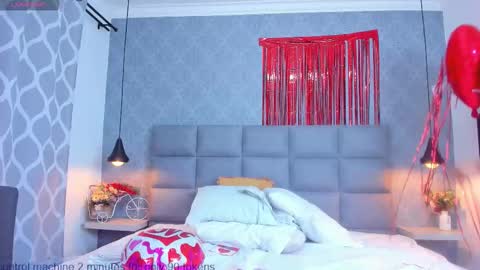 emilyy_r online show from 02/13/26, 07:10