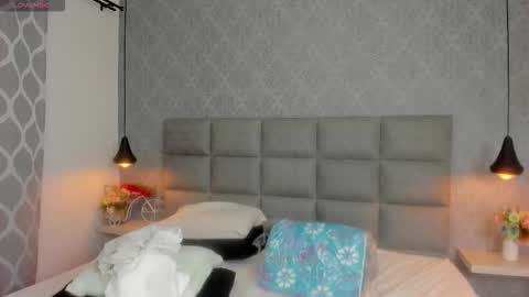 emilyy_r online show from 02/27/26, 06:52