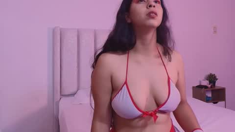 emilyy_veega online show from 01/15/26, 01:48