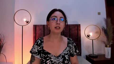 Snapshot of emilyywatson chatting on 01/20/25, 11:35 Emilyy Watson online show from 01/20/25, 11:35