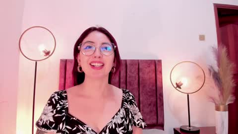 Snapshot of emilyywatson chatting on 01/20/25, 05:37 Emilyy Watson online show from 01/20/25, 05:37