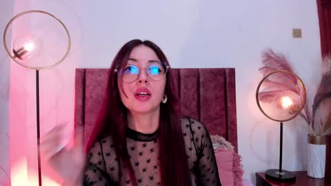 Snapshot of emilyywatson chatting on 02/07/25, 02:47 Emilyy Watson online show from 02/07/25, 02:47