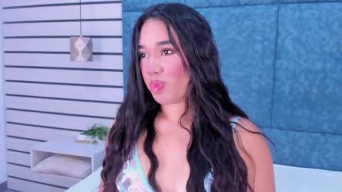 Emily  online show from 09/18/25, 11:34