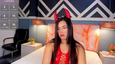 Emily  online show from 10/10/25, 11:42