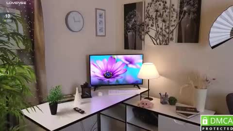 Snapshot of emina_woody chatting on 01/18/26, 06:23 Tracy online show from 01/18/26, 06:23