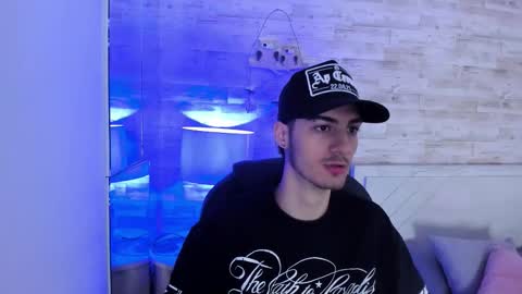 Snapshot of emir_ozan chatting on 01/15/26, 11:37 emir_ozan online show from 01/15/26, 11:37