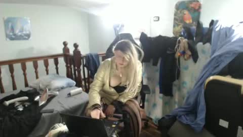 emma online show from 02/05/25, 07:07