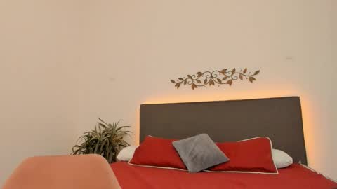 emma  online show from 03/04/25, 11:00