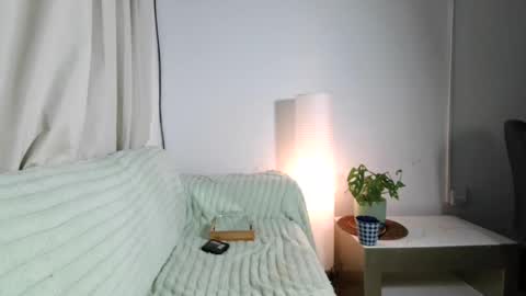 Snapshot of emma______1996 chatting on 07/11/26, 07:33 emma______1996 online show from 07/11/26, 07:33