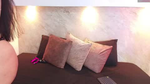 Snapshot of emma__becket chatting on 06/10/26, 04:34 Emma online show from 06/10/26, 04:34