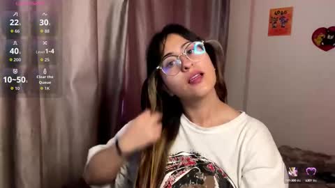 Emma Is here online show from 09/25/25, 01:37