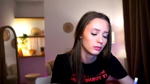 Snapshot of emma__cutiee chatting on 12/06/24, 11:14 Your Emma online show from 12/06/24, 11:14