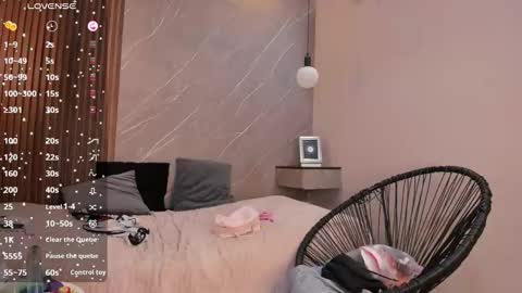 emma__rose1 online show from 11/02/25, 02:14