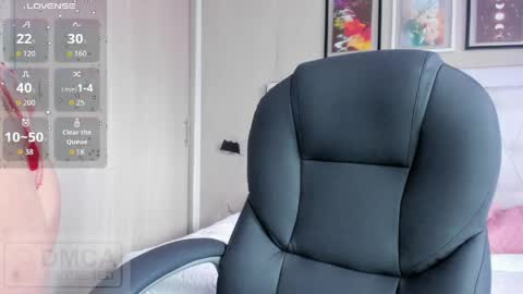 Emma online show from 04/20/26, 01:36