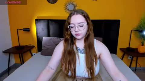 emma_adorablle online show from 02/02/25, 01:23