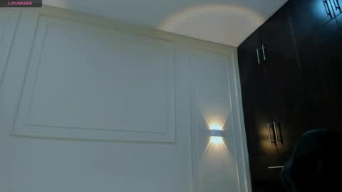 emma_and_aysha online show from 02/12/26, 09:32