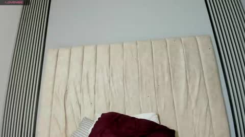 emma_and_aysha online show from 08/03/26, 08:12