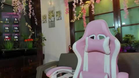 emma_ayala online show from 02/15/26, 07:10