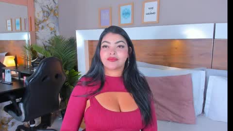 Snapshot of emma_bakker_ chatting on 04/25/26, 08:28 Emma online show from 04/25/26, 08:28