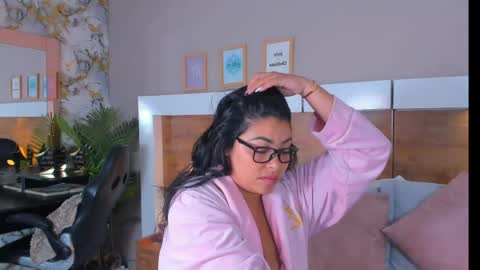 Snapshot of emma_bakker_ chatting on 05/05/26, 11:18 Emma online show from 05/05/26, 11:18