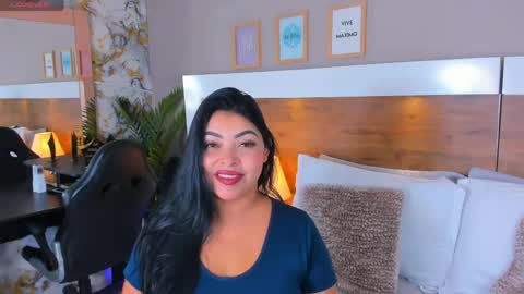 Snapshot of emma_bakker_ chatting on 05/14/26, 01:29 Emma online show from 05/14/26, 01:29