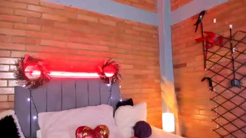 Hey Im EmmaHelp me reach 100 likes online show from 07/14/26, 07:19