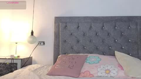 Emma online show from 12/17/25, 02:39