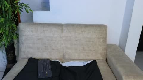 Emma Blue  modelo independiente online show from 04/15/26, 04:52