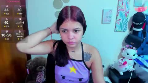 emma_boo_ online show from 11/12/25, 11:54