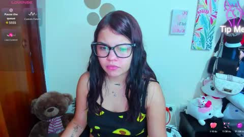 emma_boo_ online show from 12/01/25, 03:50