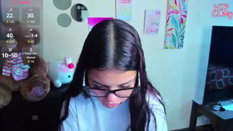 Snapshot of emma_boo_ chatting on 06/19/26, 02:54 emma_boo_ online show from 06/19/26, 02:54